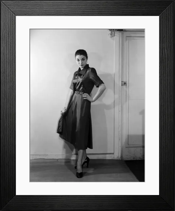 Framed Print : Joan Collins, modelling for Daily Herald Women Sence Feature, 31st December 1951