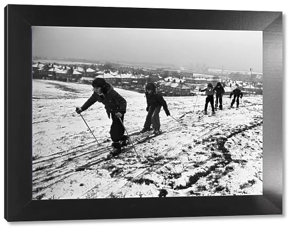 Ilmington Road School pupils skiing. 4th February 1976