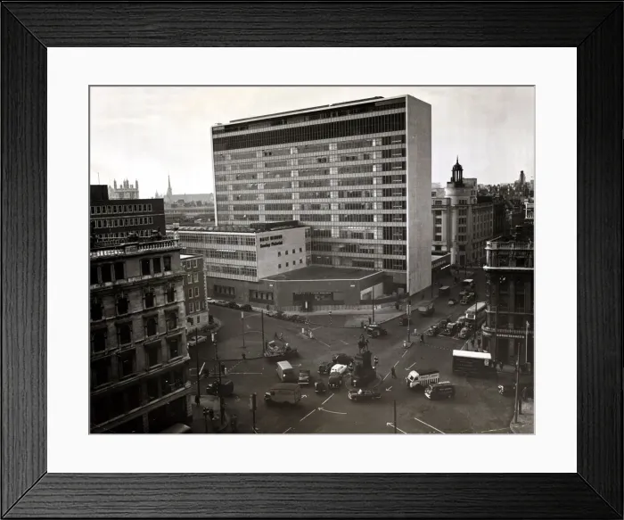 Framed Print : The Daily Mirror Offices in Holborn 1975. The Daily Mirror moved into the new premises in Framed Print : The Daily Mirror Offices in Holborn 1975. The Daily Mirror moved into the new premises in