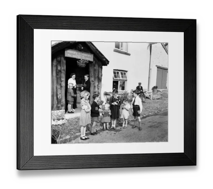 Framed Print : Sunday school being held in a village pub in Alswear, Devon. 26th July 1953 Framed Print : Sunday school being held in a village pub in Alswear, Devon. 26th July 1953