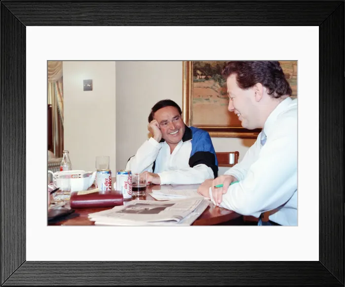 Framed Print : Maurice Cerullo, an American pentecostal televangelist. 21st June 1992 Framed Print : Maurice Cerullo, an American pentecostal televangelist. 21st June 1992