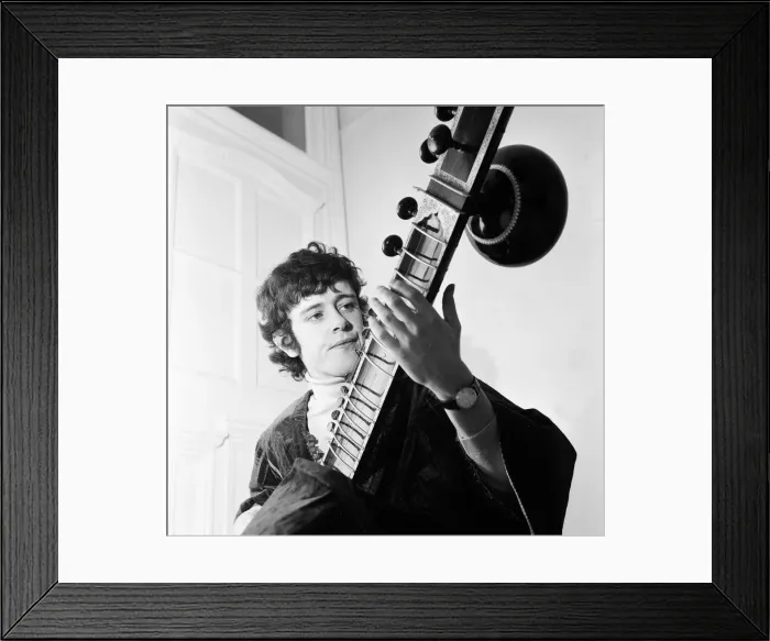 Framed Print : Folk musician Donovan. 13th February 1966 Framed Print : Folk musician Donovan. 13th February 1966