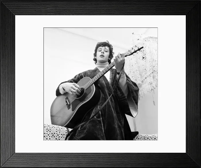 Framed Print : Folk musician Donovan. 13th February 1966 Framed Print : Folk musician Donovan. 13th February 1966