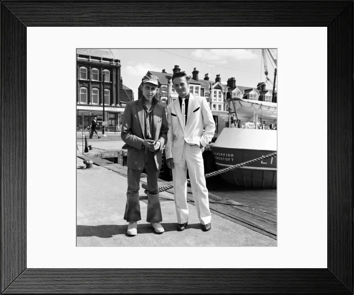 Framed Print : A new craze - Fancy suits worn by trawler fishermen at Lowestoft, Suffolk