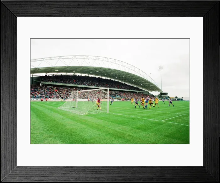 Framed Print : Huddersfield Town 0-1 Wycombe Wanderers, Division Two league match at the Alfred McAlpine