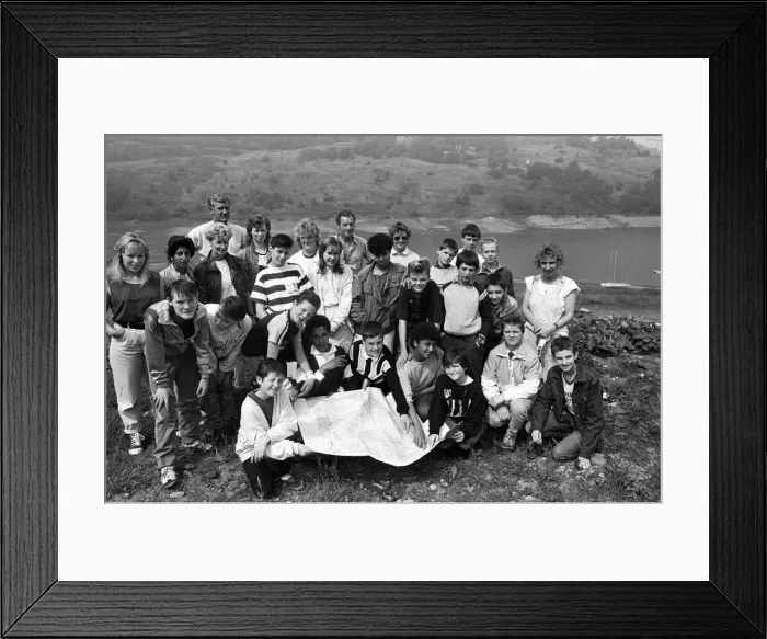 Framed Print : Here we are! These youngsters enjoying an adventure holiday Scammonden activity centre Framed Print : Here we are! These youngsters enjoying an adventure holiday Scammonden activity centre