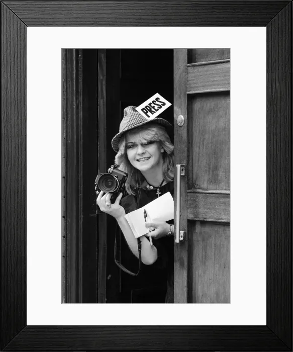 Framed Print : Pop star Toyah Willcox gets into the spirit of the occasion when attending a Birmingham Framed Print : Pop star Toyah Willcox gets into the spirit of the occasion when attending a Birmingham