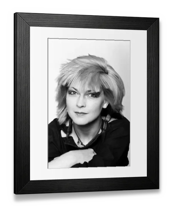 Framed Print : Punk actress and singer Toyah Willcox with make up on, as part of a before