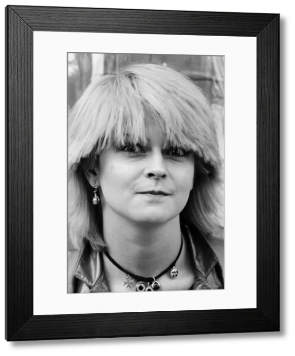 Framed Print : Punk actress and singer Toyah Willcox in Covent Garden, London, 22nd August 1979 Framed Print : Punk actress and singer Toyah Willcox in Covent Garden, London, 22nd August 1979