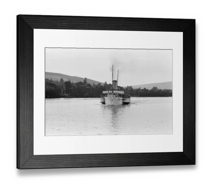 Framed Print : The Maid of the Loch seen here approaching the Balloch Pier