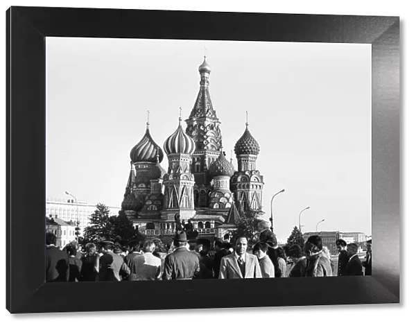 Crowds gather in front of The Cathedral of Vasily the Blessed