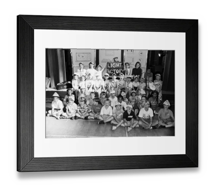 Framed Print : Playtime E EFor new north road Baptist church holiday club helpers Jenny Lockwood
