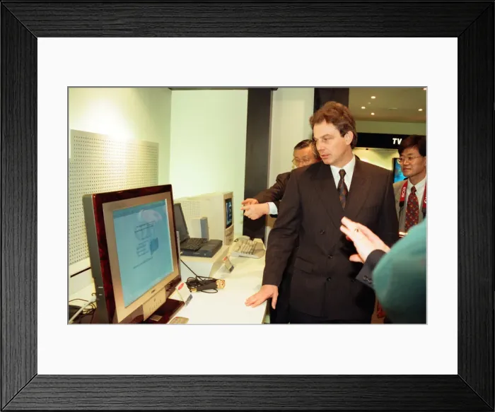 Framed Print : Tony Blair officially opens the Samsung training centre at Wynyard. 20th December 1996 Framed Print : Tony Blair officially opens the Samsung training centre at Wynyard. 20th December 1996
