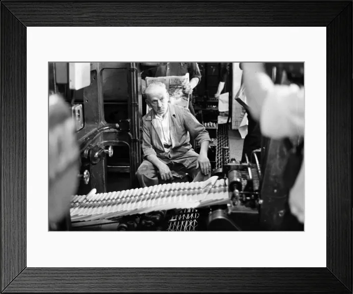 Framed Print : The Sun Newspaper, launched by owners IPC, International Publishing Corporation Framed Print : The Sun Newspaper, launched by owners IPC, International Publishing Corporation