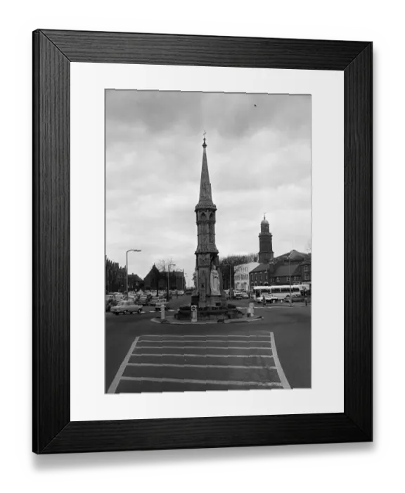 Framed Print : Banbury Cross, Banbury, Oxfordshire. 9th March 1966