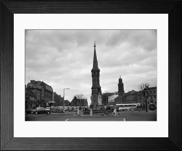 Framed Print : Banbury Cross, Banbury, Oxfordshire. 9th March 1966 Framed Print : Banbury Cross, Banbury, Oxfordshire. 9th March 1966
