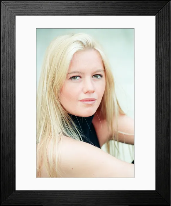 Framed Print : Alex Fletcher, actress who stars as Jacqui Dixon in Brookside, Liverpool Framed Print : Alex Fletcher, actress who stars as Jacqui Dixon in Brookside, Liverpool
