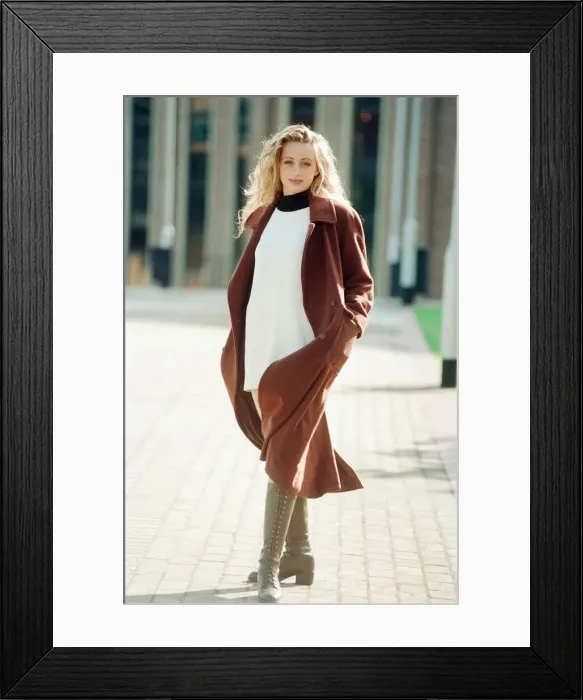 Framed Print : Model, Lindsay, Clothing, Fashion, Liverpool, 7th September 1994 Framed Print : Model, Lindsay, Clothing, Fashion, Liverpool, 7th September 1994