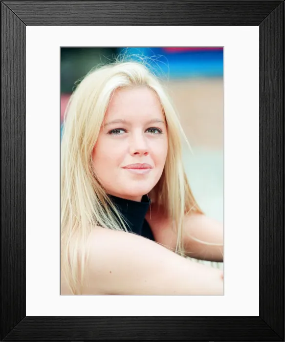 Framed Print : Alex Fletcher, actress who stars as Jacqui Dixon in Brookside, Liverpool Framed Print : Alex Fletcher, actress who stars as Jacqui Dixon in Brookside, Liverpool