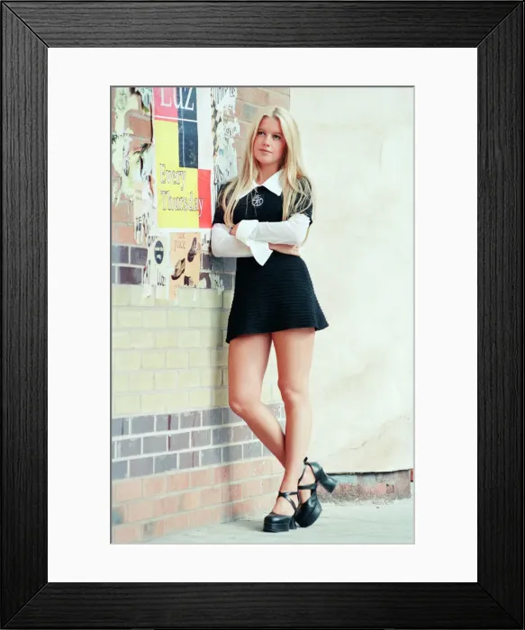 Framed Print : Alex Fletcher, actress who stars as Jacqui Dixon in Brookside, Liverpool Framed Print : Alex Fletcher, actress who stars as Jacqui Dixon in Brookside, Liverpool
