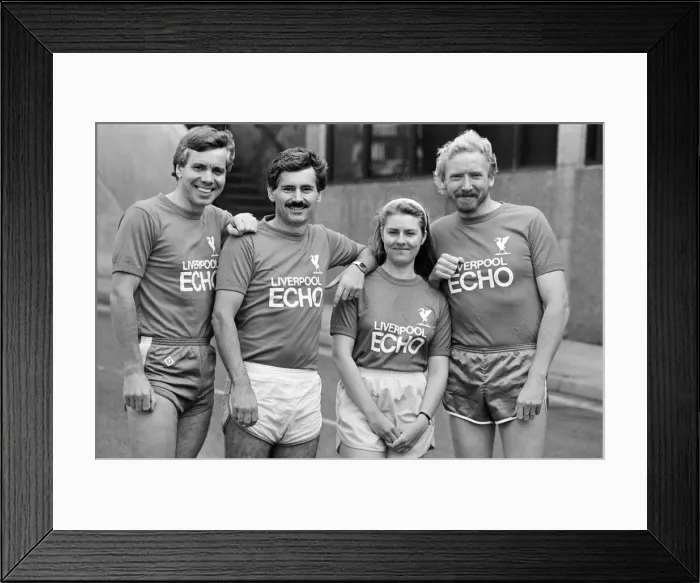 Framed Print : The Liverpool Echo running team, gets in some roadwork, 19th September 1990 Framed Print : The Liverpool Echo running team, gets in some roadwork, 19th September 1990