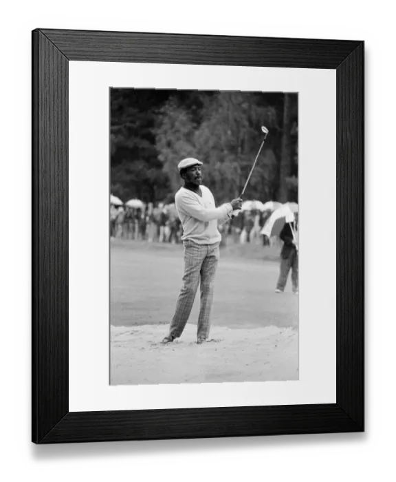Framed Print : 1983 SuntoryWorld Match Play Championship at Wentworth, Friday 7th October 1983 Framed Print : 1983 SuntoryWorld Match Play Championship at Wentworth, Friday 7th October 1983