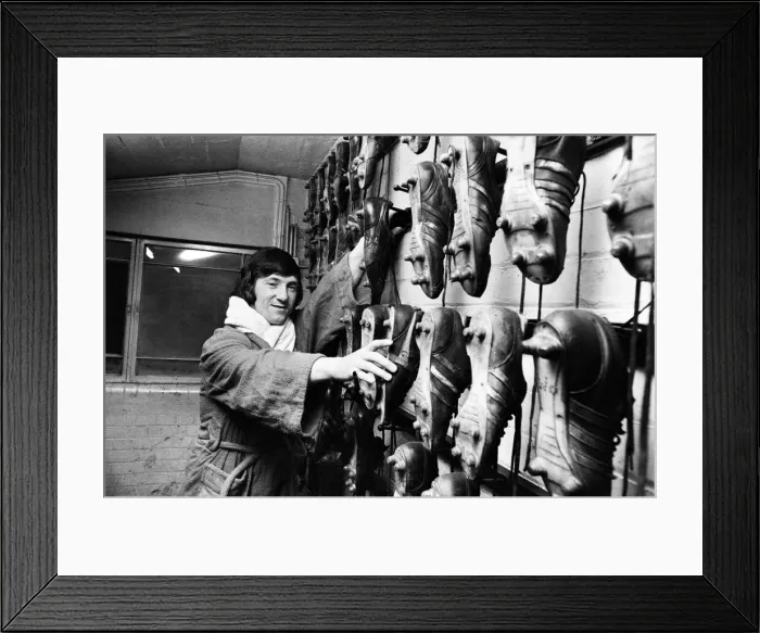 Framed Print : Arsenal footballer George Armstrong pictured in the boot room at Highbury football ground
