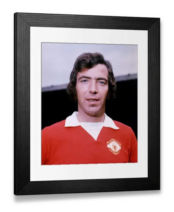 Framed Print : David Sadler of Manchester United Football Club 1972 Framed Print : David Sadler of Manchester United Football Club 1972