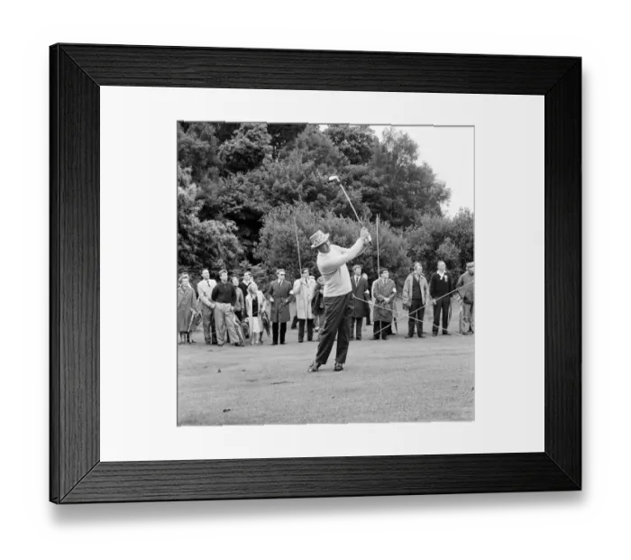 Framed Print : Teacher International Senior Professional Golf Championship at Wentworth, 12th July 1964 Framed Print : Teacher International Senior Professional Golf Championship at Wentworth, 12th July 1964