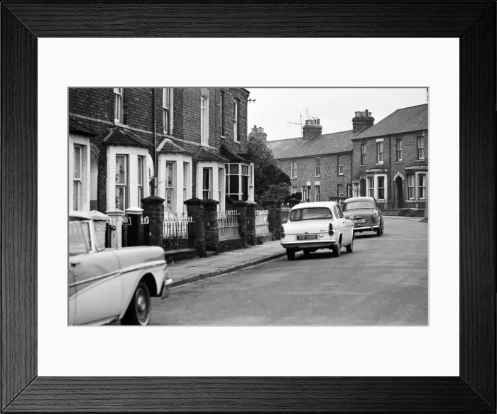 Framed Print : General street scene views of Banbury, Oxfordshire. 9th May 1968 Framed Print : General street scene views of Banbury, Oxfordshire. 9th May 1968