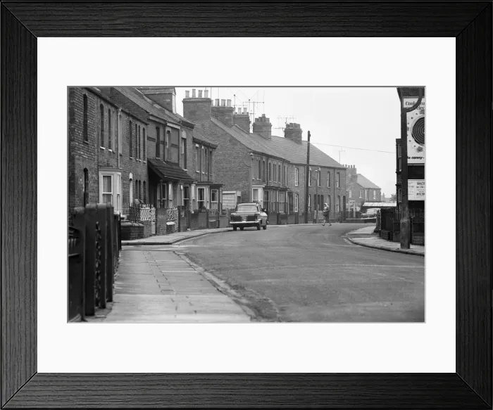 Framed Print : General street scene views of Banbury, Oxfordshire. 9th May 1968 Framed Print : General street scene views of Banbury, Oxfordshire. 9th May 1968