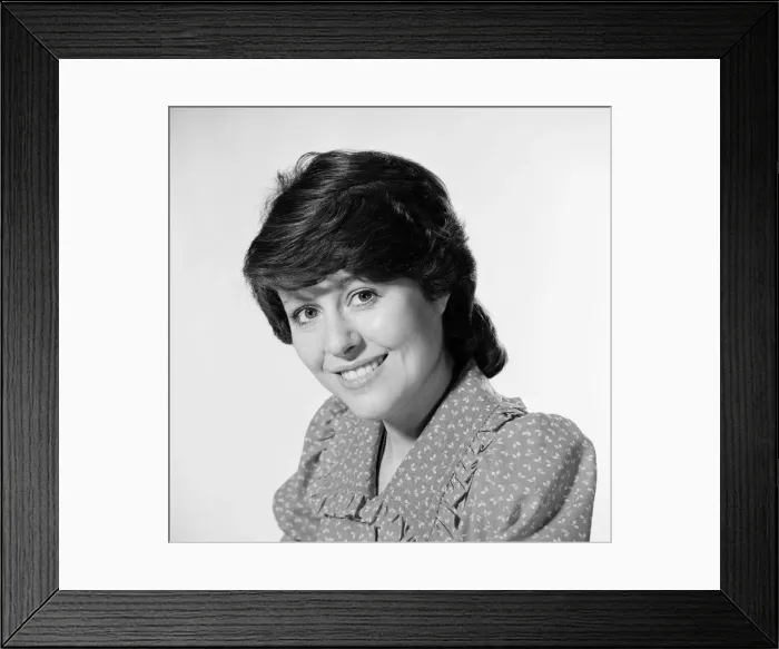 Framed Print : Elisabeth Sladen, Actress, Studio Pix, 18th August 1973 Framed Print : Elisabeth Sladen, Actress, Studio Pix, 18th August 1973