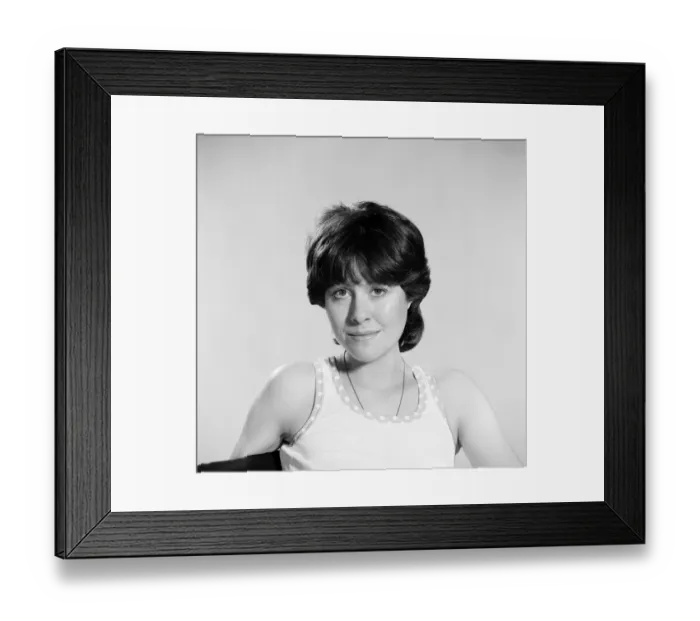 Framed Print : Elisabeth Sladen, Actress, Studio Pix, 18th August 1973 Framed Print : Elisabeth Sladen, Actress, Studio Pix, 18th August 1973