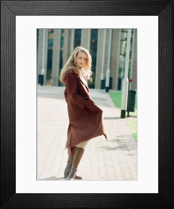 Framed Print : Model, Lindsay, Clothing, Fashion, Liverpool, 7th September 1994 Framed Print : Model, Lindsay, Clothing, Fashion, Liverpool, 7th September 1994