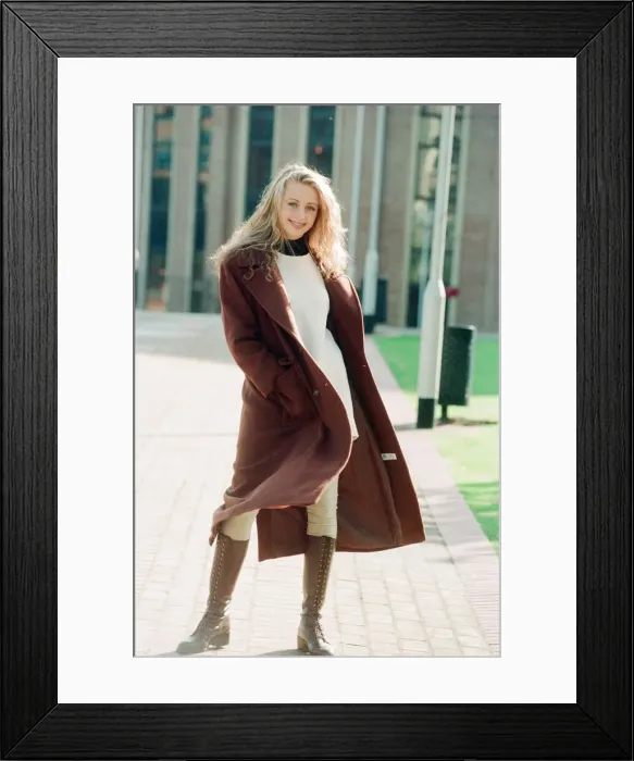 Framed Print : Model, Lindsay, Clothing, Fashion, Liverpool, 7th September 1994 Framed Print : Model, Lindsay, Clothing, Fashion, Liverpool, 7th September 1994