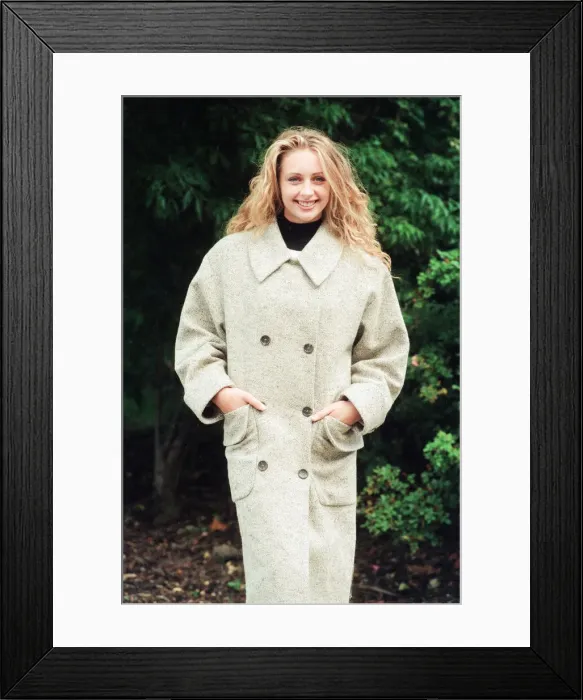 Framed Print : Model, Lindsay, Clothing, Fashion, Liverpool, 7th September 1994 Framed Print : Model, Lindsay, Clothing, Fashion, Liverpool, 7th September 1994
