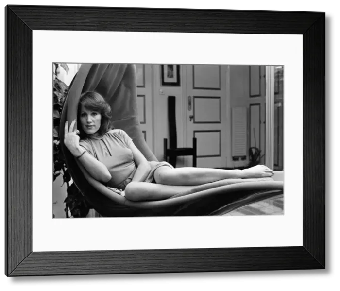 Framed Print : Fiona Richmond, model and actress, pictured at her flat in London, 1st August 1976 Framed Print : Fiona Richmond, model and actress, pictured at her flat in London, 1st August 1976