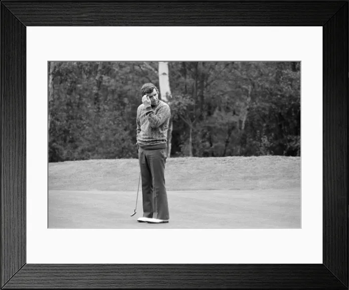 Framed Print : 1974 Piccadilly World Match Play Championship at Wentworth, Friday 11th October 1974 Framed Print : 1974 Piccadilly World Match Play Championship at Wentworth, Friday 11th October 1974