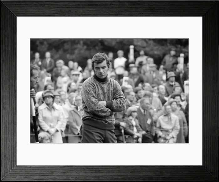 Framed Print : 1974 Piccadilly World Match Play Championship at Wentworth, Friday 11th October 1974 Framed Print : 1974 Piccadilly World Match Play Championship at Wentworth, Friday 11th October 1974