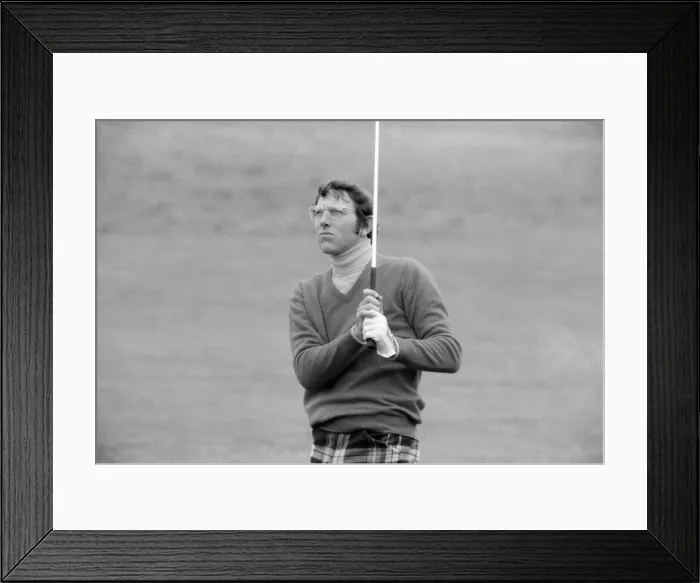 Framed Print : 1974 Piccadilly World Match Play Championship at Wentworth, Friday 11th October 1974 Framed Print : 1974 Piccadilly World Match Play Championship at Wentworth, Friday 11th October 1974