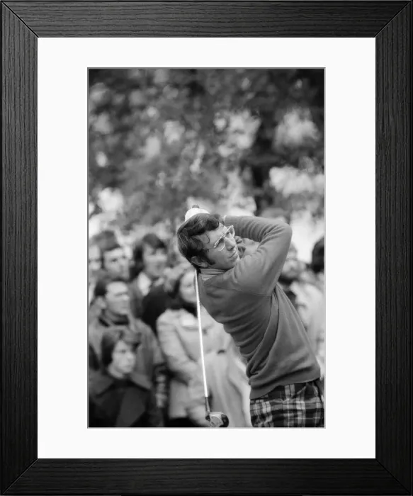 Framed Print : 1974 Piccadilly World Match Play Championship at Wentworth, Friday 11th October 1974 Framed Print : 1974 Piccadilly World Match Play Championship at Wentworth, Friday 11th October 1974