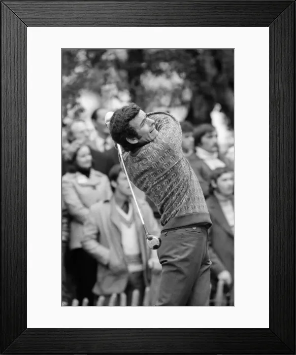 Framed Print : 1974 Piccadilly World Match Play Championship at Wentworth, Friday 11th October 1974 Framed Print : 1974 Piccadilly World Match Play Championship at Wentworth, Friday 11th October 1974