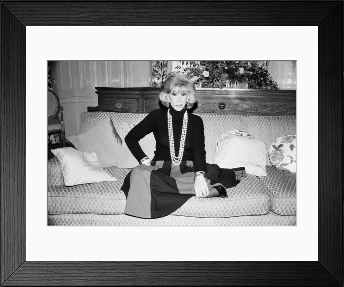 Framed Print : American Comedian Joan Rivers in a London hotel, 1st March 1984 Framed Print : American Comedian Joan Rivers in a London hotel, 1st March 1984