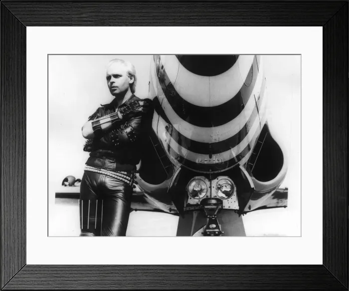 Framed Print : Gary Numan Pops Star with the T33 shooting stars July 1983 Framed Print : Gary Numan Pops Star with the T33 shooting stars July 1983