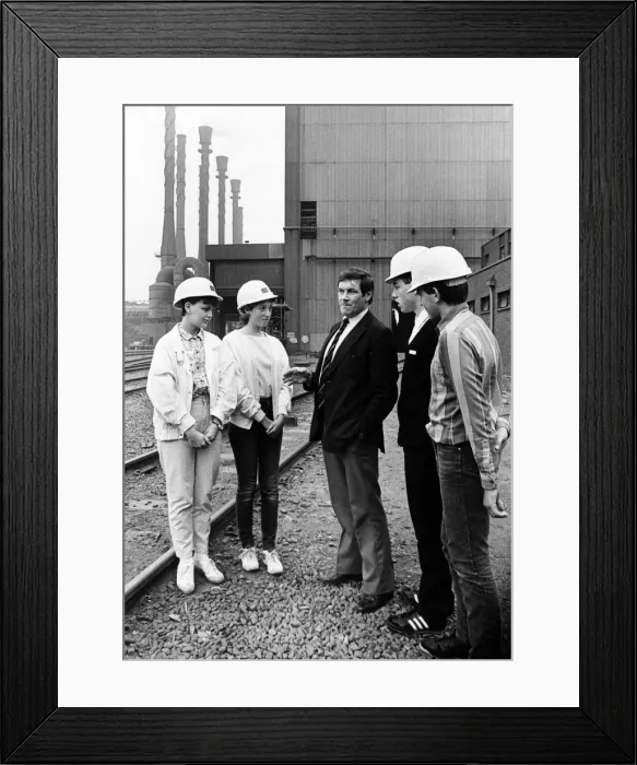 Framed Print : Gilbrook School, Eston, Redcar and Cleveland, North Yorkshire. 17th October 1985 Framed Print : Gilbrook School, Eston, Redcar and Cleveland, North Yorkshire. 17th October 1985