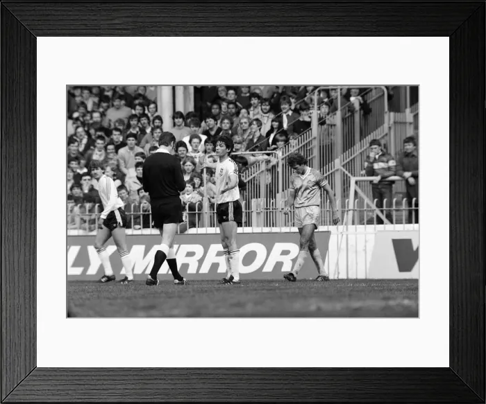 Framed Print : Manchester City 1-1 Ipswich Town, league match at Maine Road, Saturday 24th April 1982 Framed Print : Manchester City 1-1 Ipswich Town, league match at Maine Road, Saturday 24th April 1982