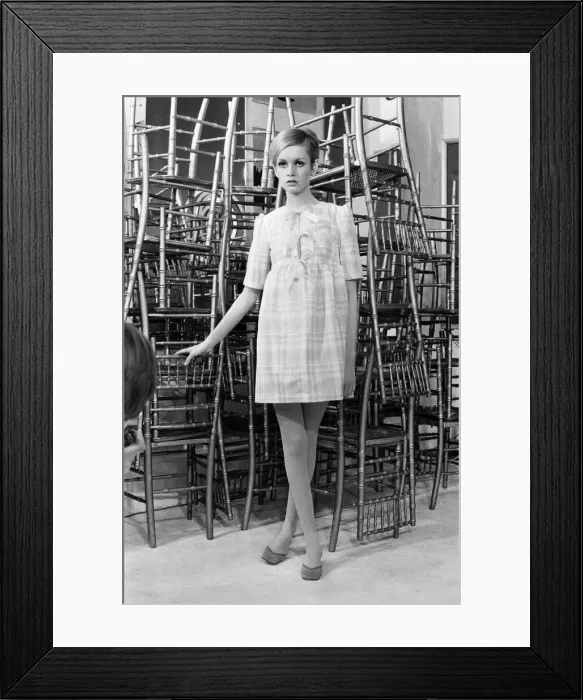 Framed Print : Twiggy launches new collection, The Twiggy Look Collection