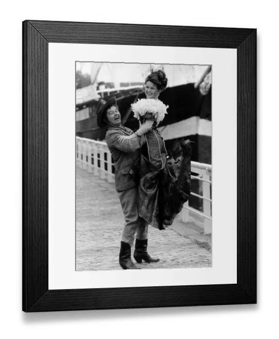 Framed Print : Actors, Julia Brown and Jim Rutherford, who will be starring together in The Unsinkable