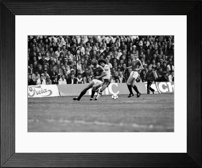 Framed Print : England V Norway, World Cup Qualifying match. Ullevaal Stadium in Oslo, Norway Framed Print : England V Norway, World Cup Qualifying match. Ullevaal Stadium in Oslo, Norway