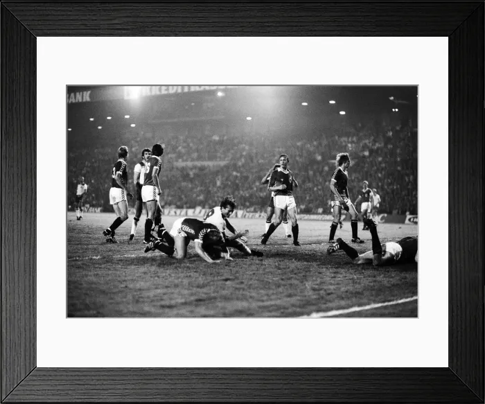 Framed Print : England V Norway, World Cup Qualifying match. Ullevaal Stadium in Oslo, Norway Framed Print : England V Norway, World Cup Qualifying match. Ullevaal Stadium in Oslo, Norway